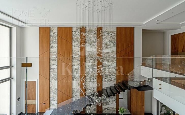 2-этажный коттедж 2 084 м² с отделкой