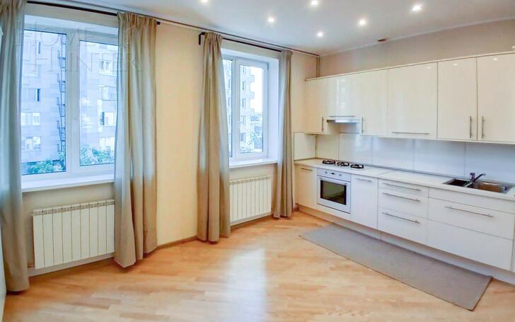 5-КОМН. КВАРТИРА С ОТДЕЛКОЙ 121 М² НА 4 ЭТАЖЕ