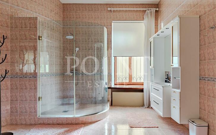 4-КОМН. КВАРТИРА С ОТДЕЛКОЙ 303 М² НА 3 ЭТАЖЕ
