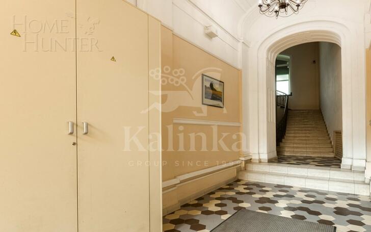 6-КОМН. КВАРТИРА С ОТДЕЛКОЙ 216.3 М² НА 6 ЭТАЖЕ