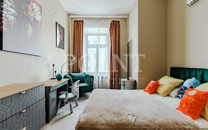 4-КОМН. КВАРТИРА С ОТДЕЛКОЙ 303 М² НА 3 ЭТАЖЕ