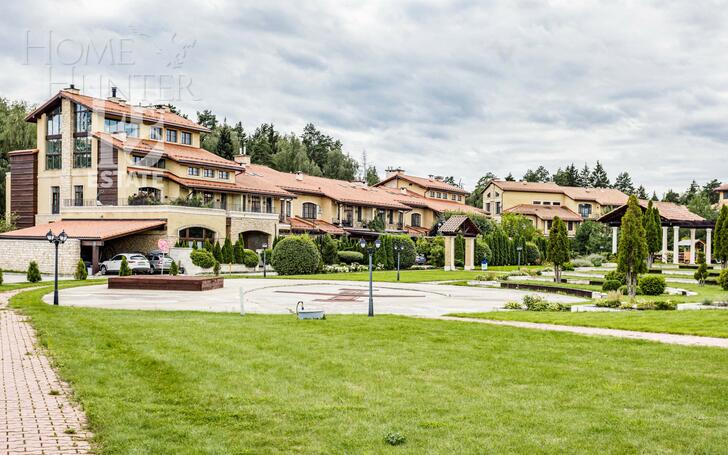 2-этажный коттедж 1 327 м² с отделкой