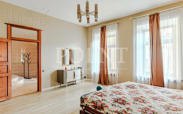 4-КОМН. КВАРТИРА С ОТДЕЛКОЙ 303 М² НА 3 ЭТАЖЕ