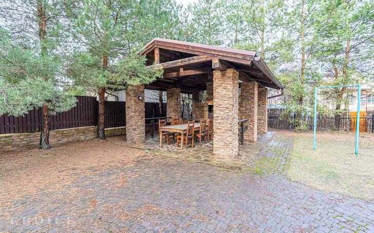 2-этажный таунхаус 400 м² с отделкой
