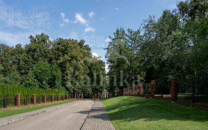 2-этажный коттедж 498 м² без отделки