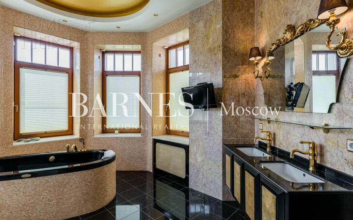 2-этажный коттедж 700 м² с отделкой