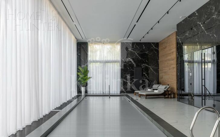 2-этажный коттедж 1 250 м² с отделкой