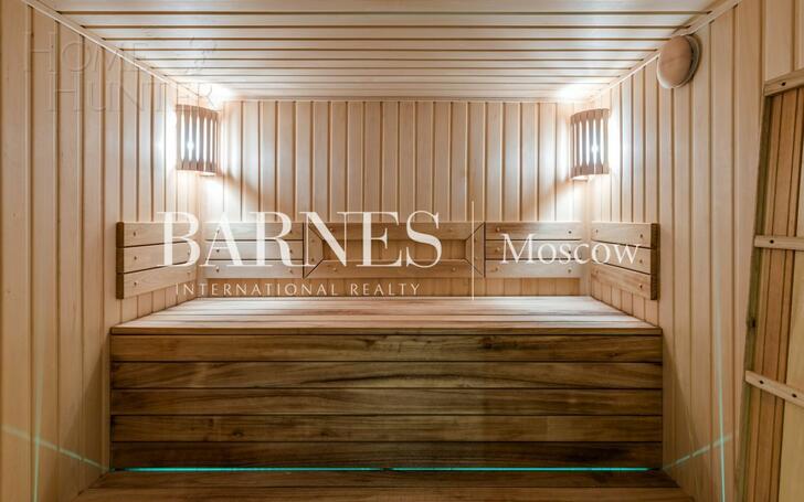 2-этажный коттедж 700 м² с отделкой