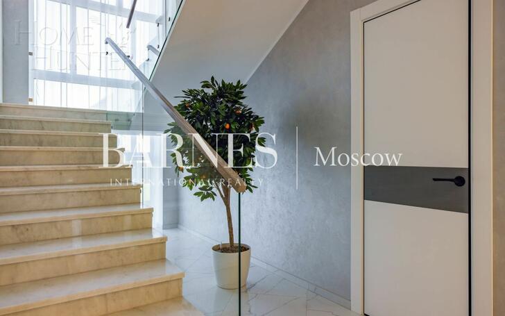 2-этажный коттедж 430 м² с отделкой