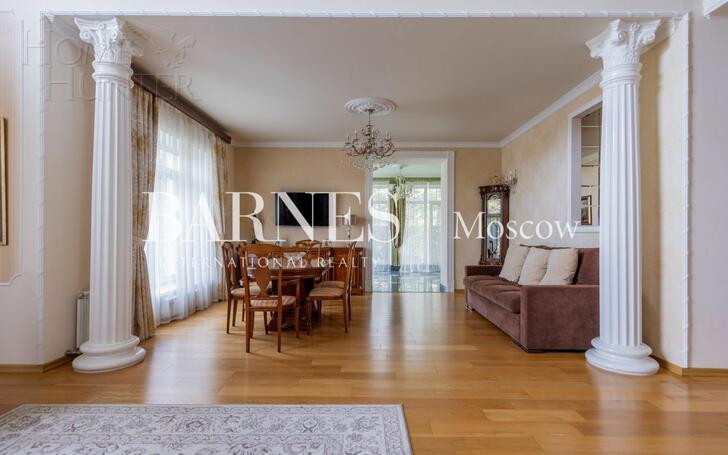2-этажный коттедж 1 200 м² с отделкой
