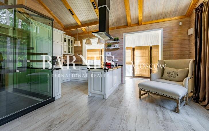 2-этажный коттедж 473.3 м² с отделкой