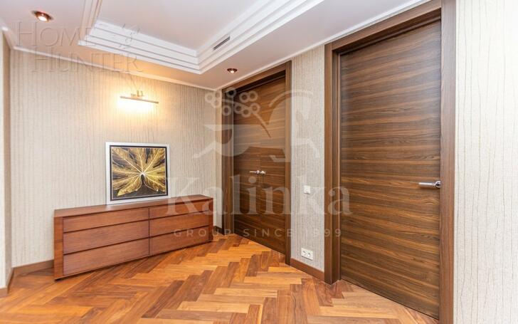 4-КОМН. КВАРТИРА С ОТДЕЛКОЙ 244 М² НА 4 ЭТАЖЕ