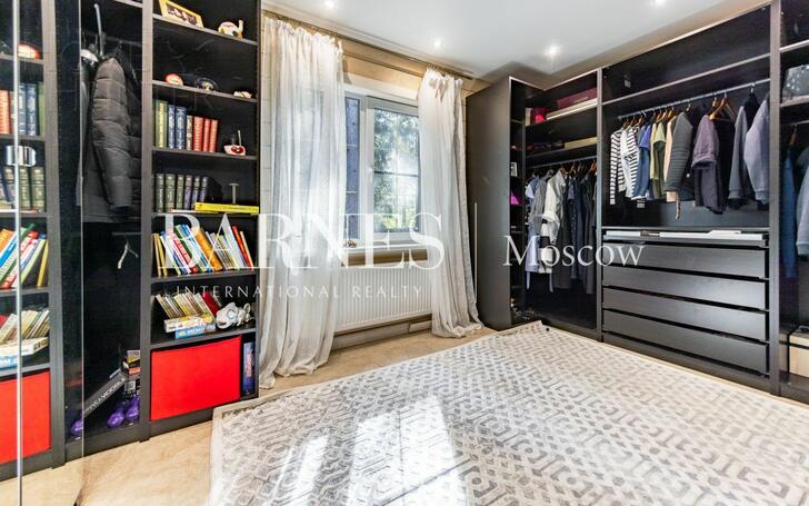 2-этажный коттедж 473.3 м² с отделкой