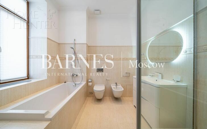2-этажный коттедж 371 м² с отделкой