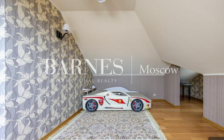 2-этажный коттедж 1 200 м² с отделкой