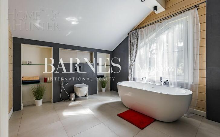 2-этажный коттедж 473.3 м² с отделкой