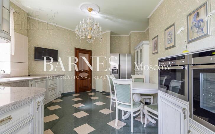 2-этажный коттедж 1 200 м² с отделкой