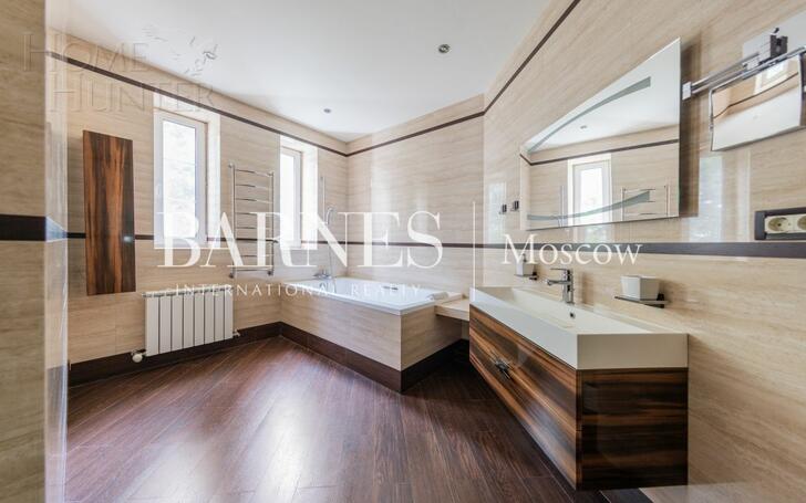 2-этажный коттедж 1 200 м² с отделкой