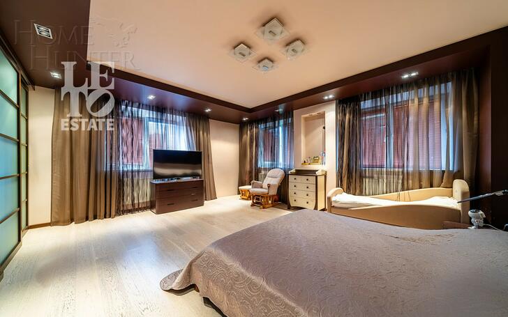 4-этажный таунхаус 220 м² с отделкой