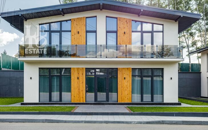 2-этажный коттедж 260 м² с отделкой