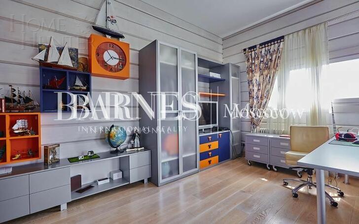 3-этажный коттедж 650 м² с отделкой