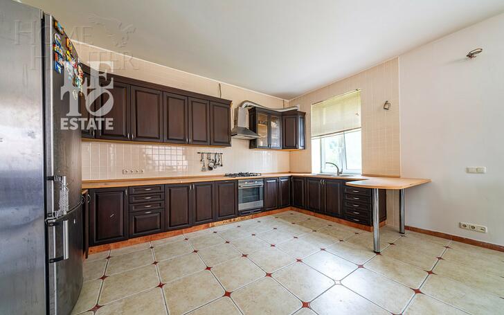 2-этажный коттедж 614 м² с отделкой