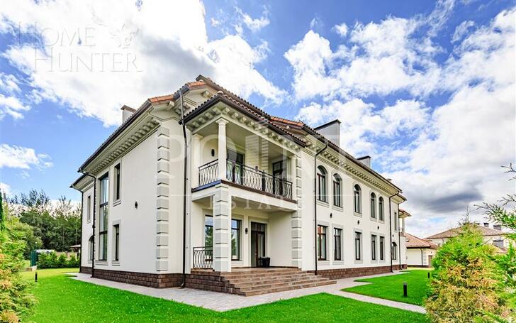 2-этажный коттедж 1 327 м² с отделкой