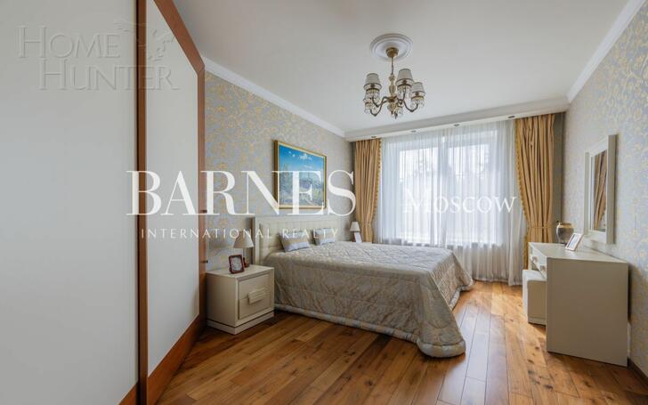 2-этажный коттедж 1 200 м² с отделкой