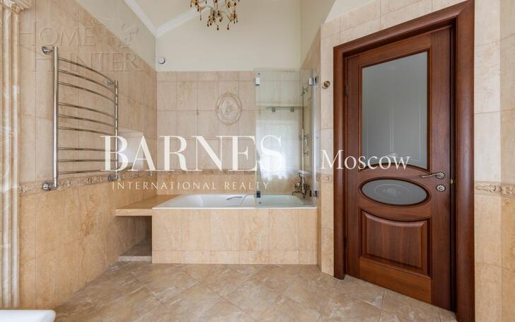 2-этажный коттедж 1 200 м² с отделкой