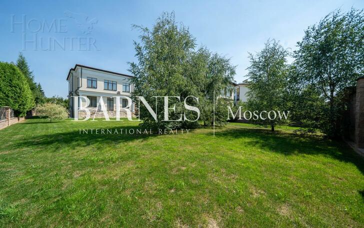 2-этажный коттедж 371 м² с отделкой