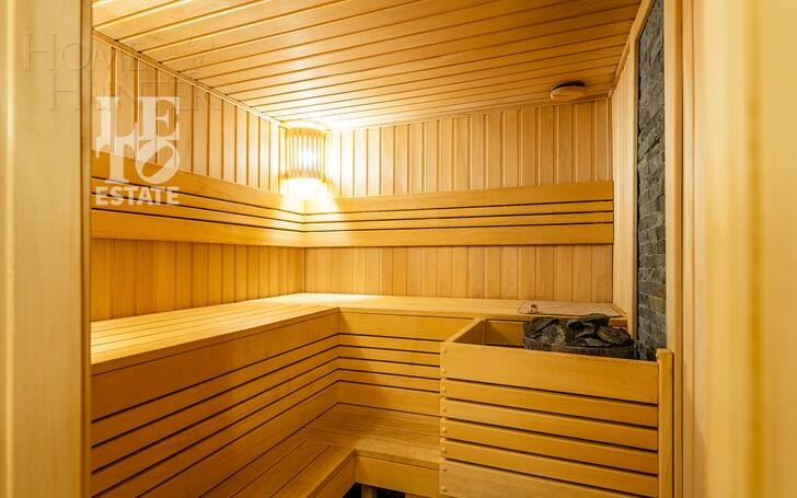 4-этажный таунхаус 220 м² с отделкой