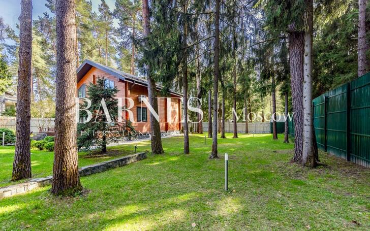 2-этажный коттедж 473.3 м² с отделкой
