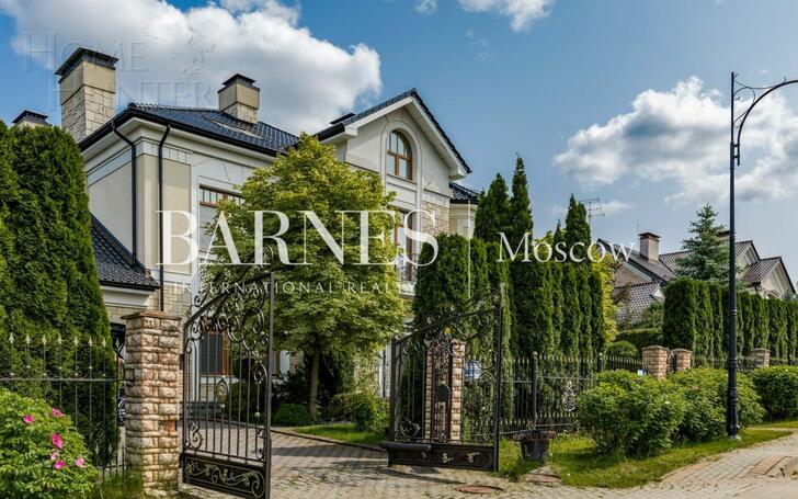 2-этажный коттедж 700 м² с отделкой