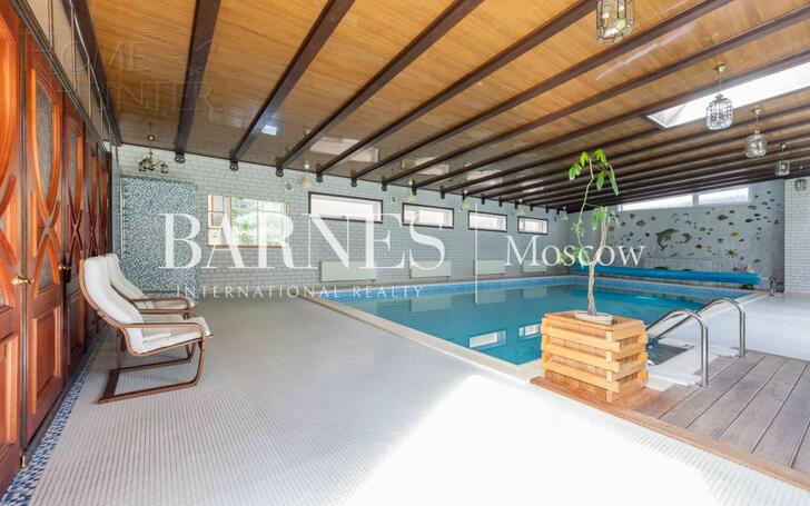 2-этажный коттедж 1 200 м² с отделкой