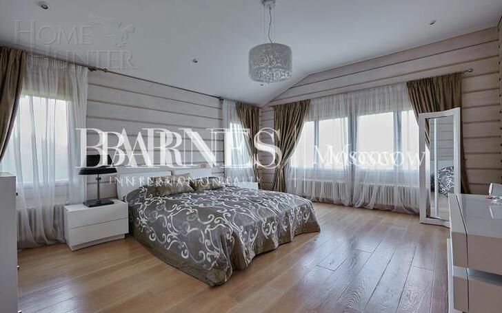 3-этажный коттедж 650 м² с отделкой