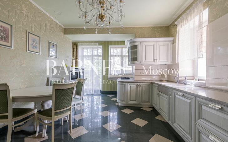 2-этажный коттедж 1 200 м² с отделкой
