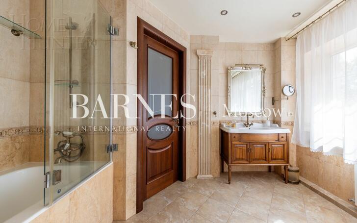 2-этажный коттедж 1 200 м² с отделкой