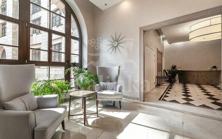 4-КОМН. КВАРТИРА С ОТДЕЛКОЙ 200 М² НА 7 ЭТАЖЕ