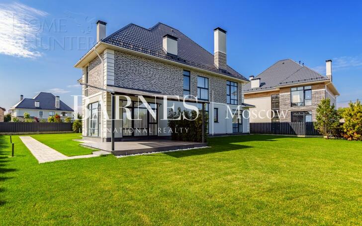 2-этажный коттедж 430 м² с отделкой