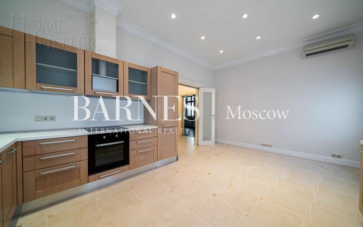 2-этажный коттедж 371 м² с отделкой