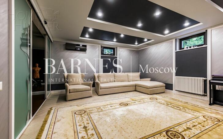 2-этажный коттедж 473.3 м² с отделкой