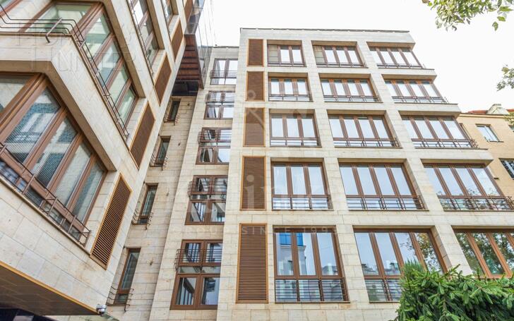 4-КОМН. КВАРТИРА С ОТДЕЛКОЙ 244 М² НА 4 ЭТАЖЕ