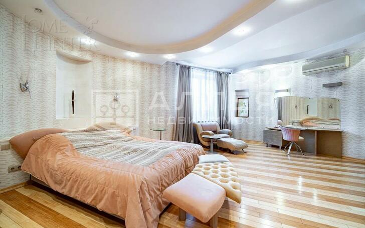 2-этажный коттедж 672 м² с отделкой