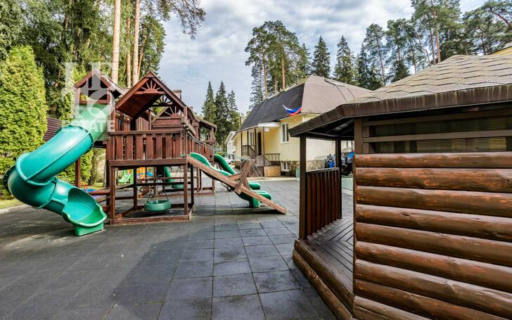 2-этажный коттедж 800 м² с отделкой