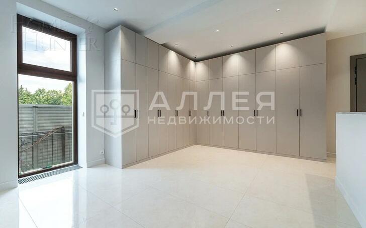 2-этажный коттедж 815 м² с отделкой