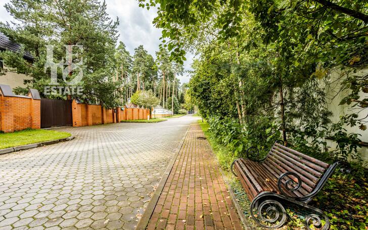 2-этажный коттедж 800 м² с отделкой