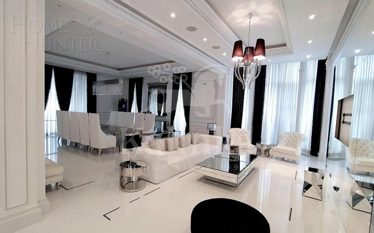 3-этажный коттедж 1 831 м² с отделкой