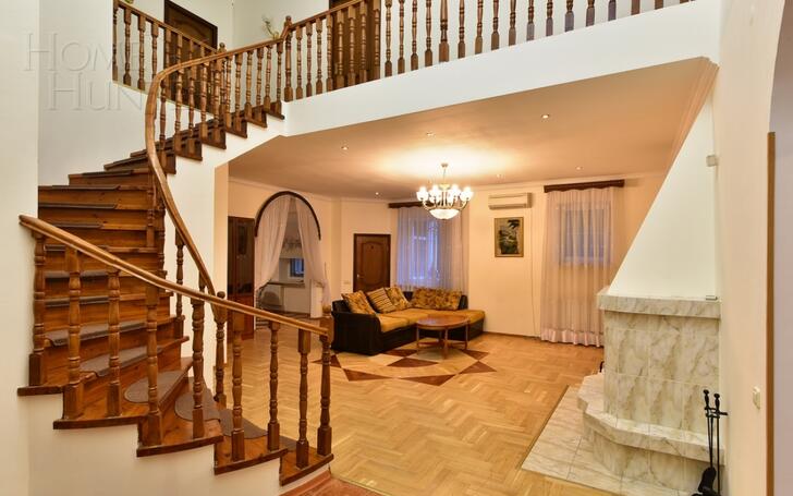 2-этажный коттедж 450 м² с отделкой