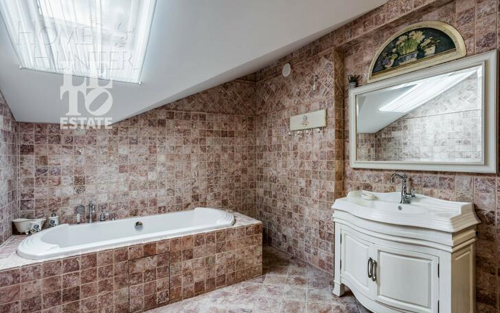 2-этажный коттедж 800 м² с отделкой