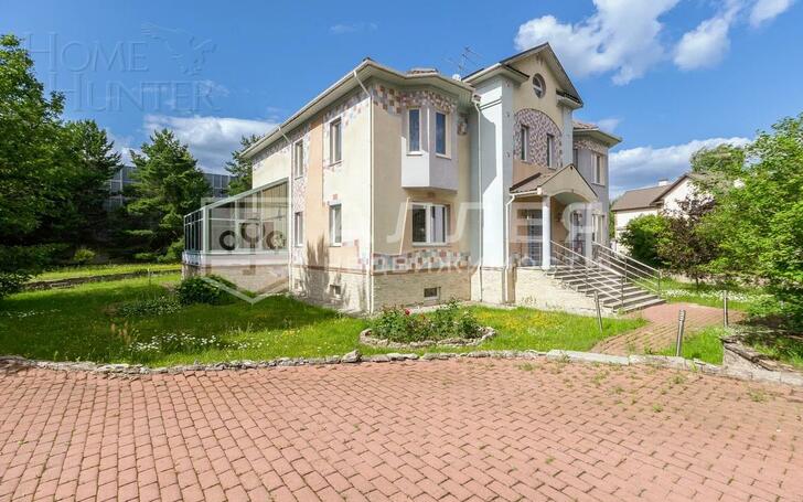 2-этажный коттедж 672 м² с отделкой